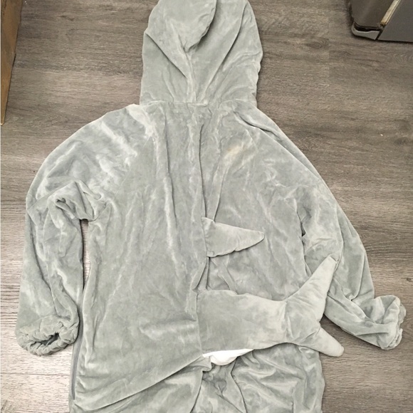 Grey White Shark Costume Hyde and Eek Adult Jumpsuit Adult Large Halloween - Picture 9 of 12